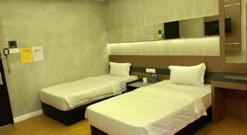Monaco Boutique Hotel Sadong Jaya Kota Kinabalu Exterior foto